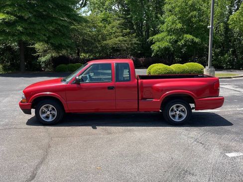 Used 1999 Chevrolet S10 Pickup LS RWD image 3