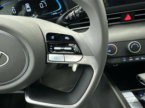 New 2026 Hyundai Elantra SE image 24