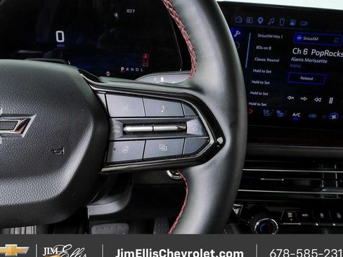 Certified 2024 Chevrolet Traverse RS FWD image 11