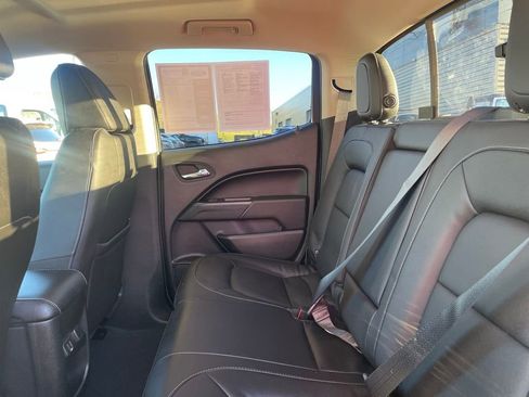 Used 2022 Chevrolet Colorado LT w/ Luxury Package image 11