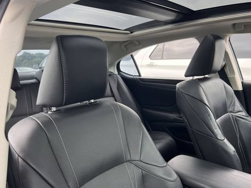 Used 2019 Lexus ES 350 w/ Accessory Package 2 FWD image 33