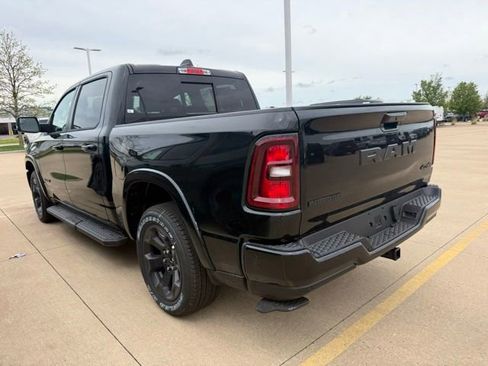 New 2026 RAM 1500 Big Horn AWD/4WD image 16