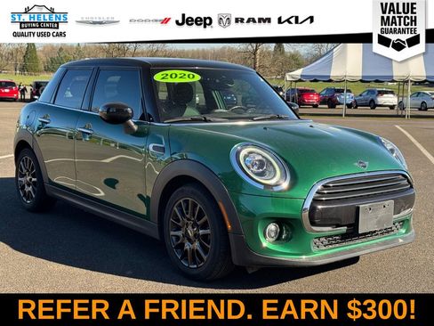 Used 2020 MINI Cooper 4-Door Hardtop w/ Storage Package image 11