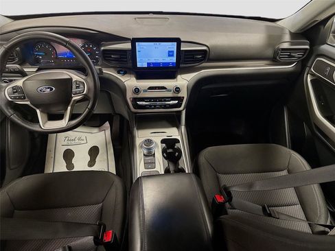 Used 2023 Ford Explorer XLT image 21