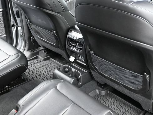 Used 2025 Jeep Grand Cherokee L Limited w/ Black Appearance Package AWD/4WD image 10