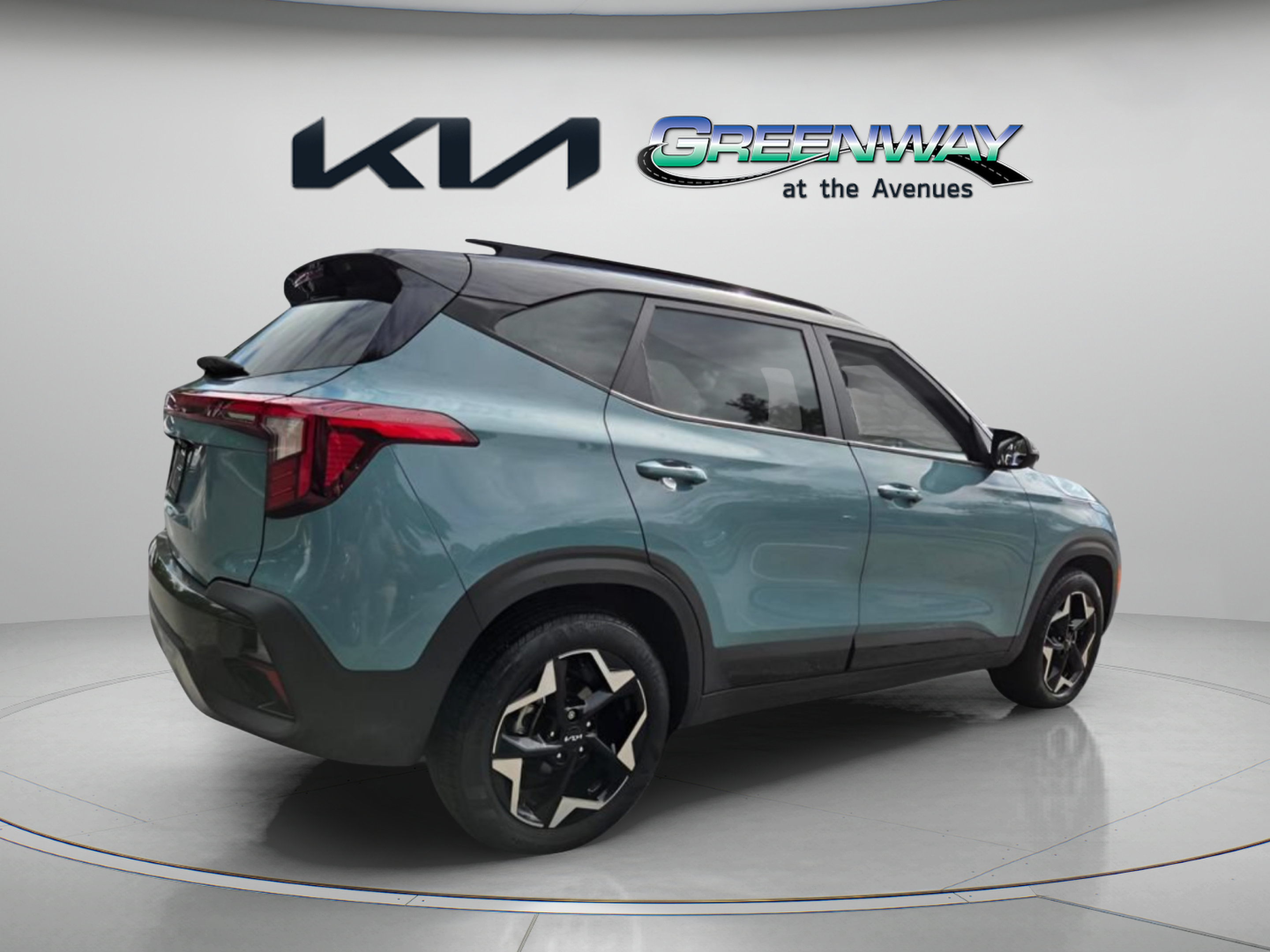 Certified 2025 Kia Seltos S FWD image 7