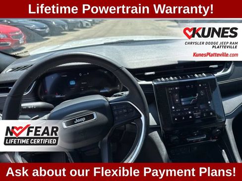 Used 2024 Jeep Grand Cherokee Altitude AWD/4WD image 19