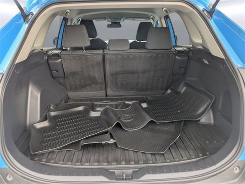 Used 2021 Toyota RAV4 LE image 11