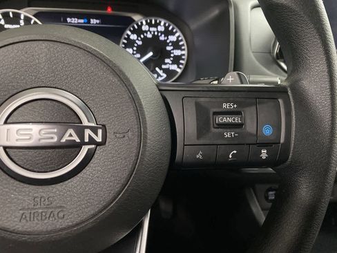 Used 2024 Nissan Rogue SV image 21