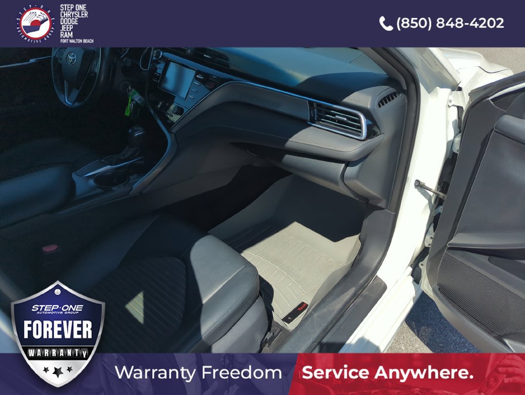 Used 2018 Toyota Camry SE FWD image 33