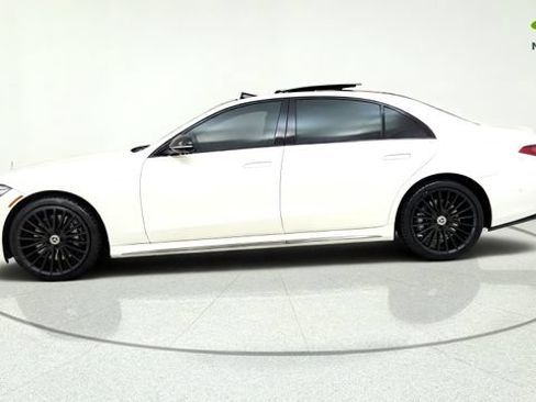 Used 2023 Mercedes-Benz S 580 4MATIC Sedan w/ AMG Line image 5