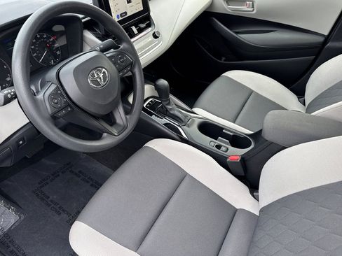 Certified 2025 Toyota Corolla LE image 12