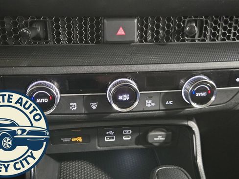 Used 2024 Honda CR-V EX image 15