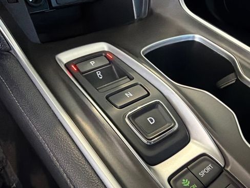 Used 2022 Honda Accord Touring image 29