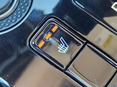 New 2025 Kia Niro EX image 22