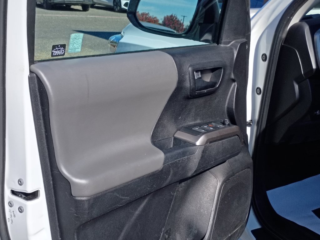 Used 2023 Toyota Tacoma SR5 RWD image 14