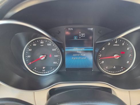 Used 2022 Mercedes-Benz GLC 300 4MATIC image 13