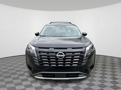 New 2026 Nissan Pathfinder SL image 12