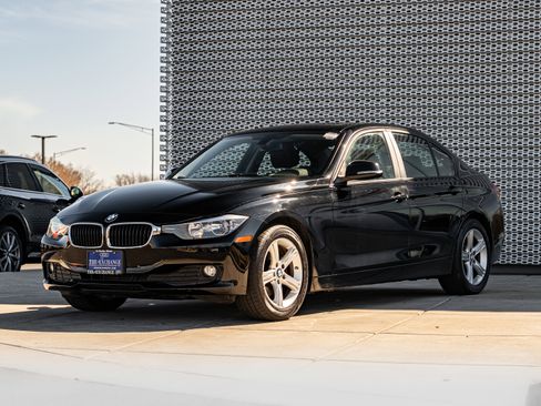 Used 2014 BMW 320i xDrive Sedan image 7
