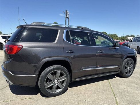 Used 2018 GMC Acadia Denali w/ Technology Package AWD/4WD image 8