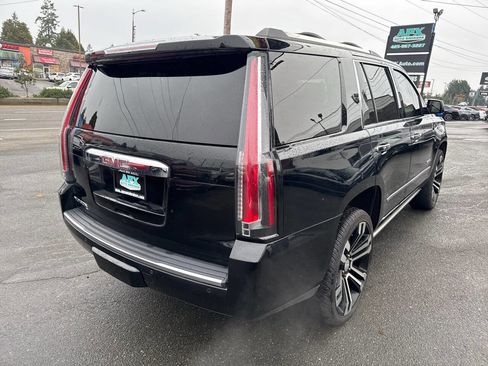 Used 2015 GMC Yukon Denali image 4