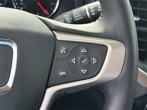 Used 2021 GMC Acadia Denali w/ Denali Technology Package image 30