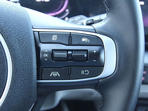 Used 2024 Kia Sportage EX image 21