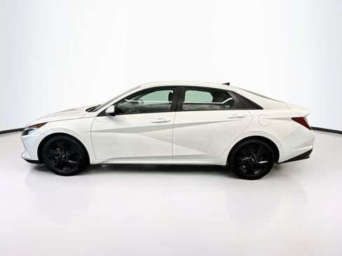 Used 2021 Hyundai Elantra SEL FWD image 4