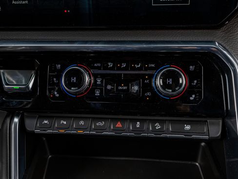 Used 2024 GMC Sierra 1500 Denali w/ Denali Reserve Package image 26