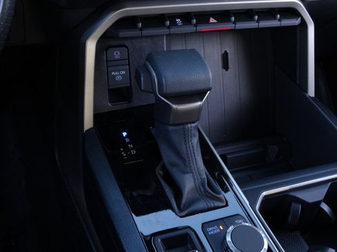 New 2026 Toyota Tundra SR5 image 25