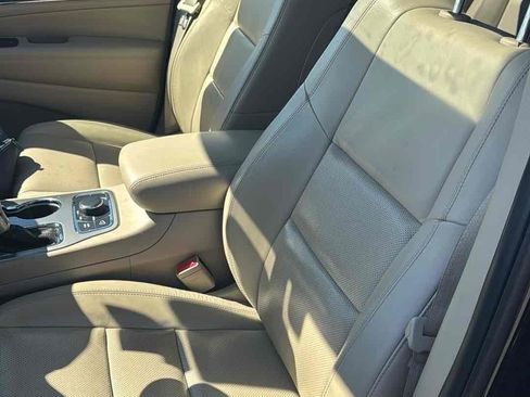 Used 2020 Jeep Grand Cherokee Limited w/ Luxury Group II image 11