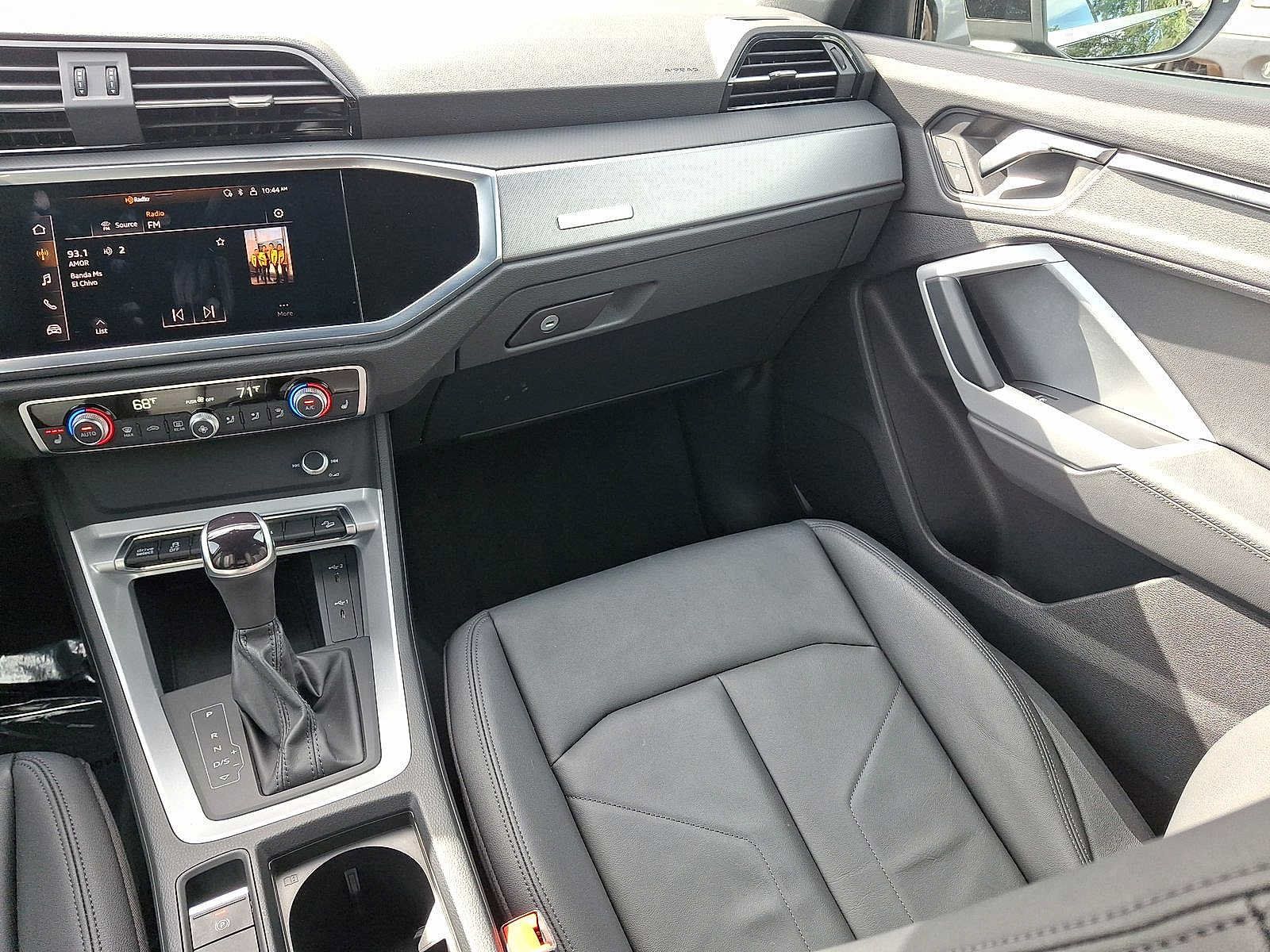 Used 2022 Audi Q3 2.0T Premium AWD/4WD image 11