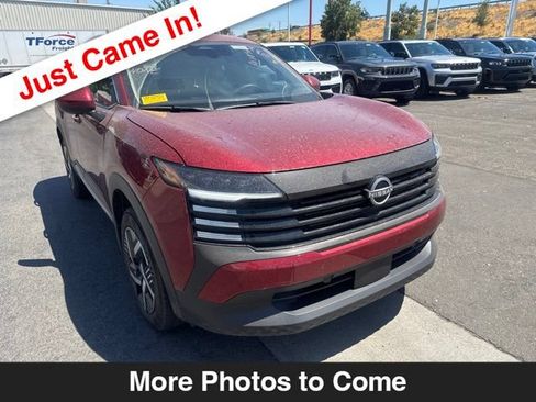 Used 2025 Nissan Kicks SV FWD image 8