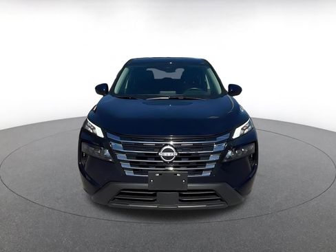 Used 2025 Nissan Rogue SV image 4