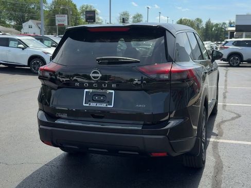 New 2026 Nissan Rogue SV AWD/4WD image 6
