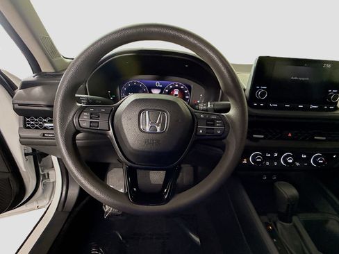 Used 2023 Honda Accord EX image 13