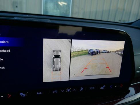 New 2026 Chevrolet Traverse Z71 w/ Enhanced Driving Package AWD/4WD image 27