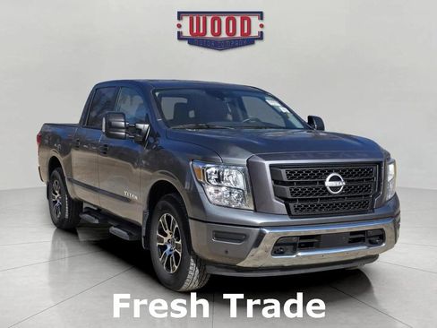 Used 2024 Nissan Titan SV w/ SV Convenience Package image 1