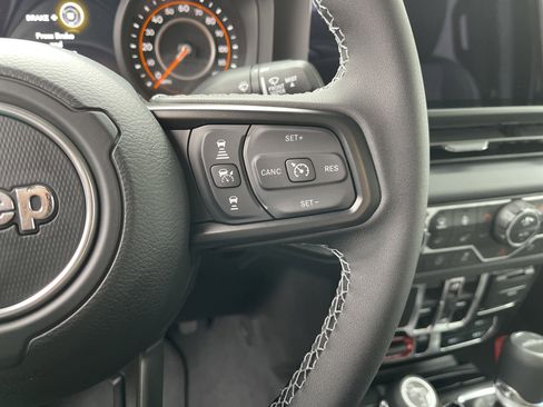 New 2026 Jeep Gladiator Mojave image 22