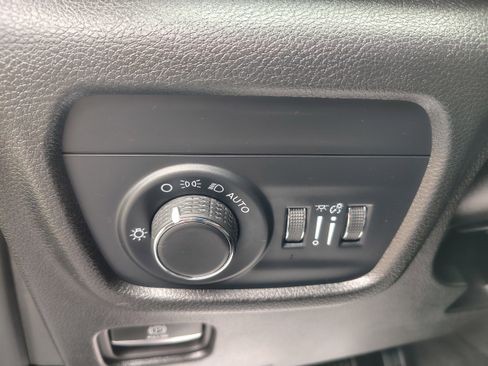 Certified 2024 Jeep Grand Cherokee L Altitude AWD/4WD image 24