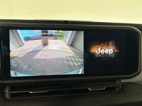Used 2024 Jeep Wrangler Sport AWD/4WD image 27