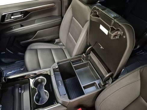 Used 2026 Chevrolet Tahoe Z71 w/ Comfort Package image 36