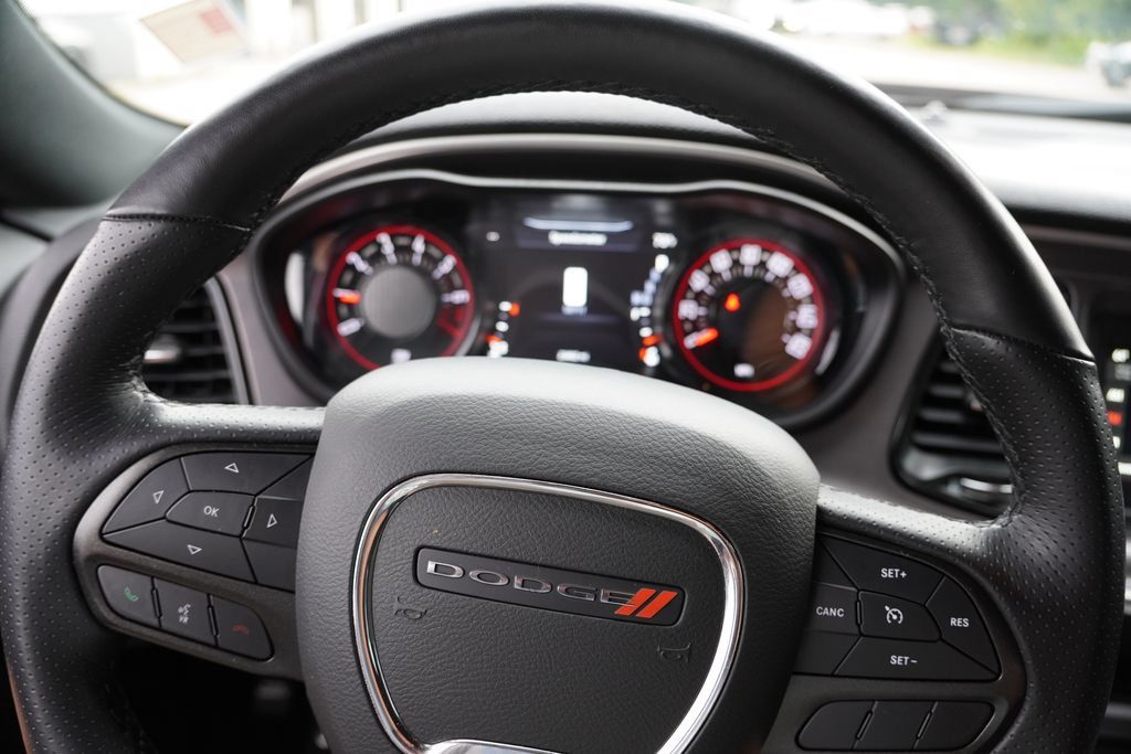 Certified 2022 Dodge Challenger SXT w/ Driver Convenience Group RWD image 20