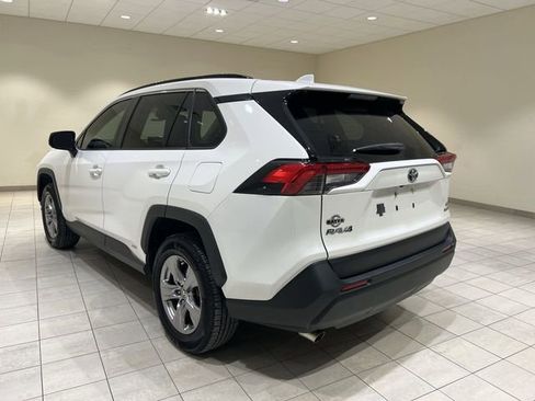 Used 2022 Toyota RAV4 LE image 3