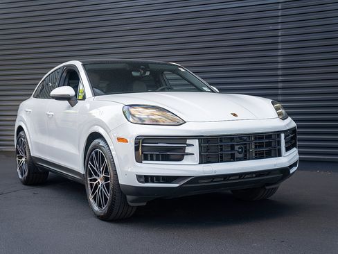 Certified 2026 Porsche Cayenne Coupe AWD/4WD image 53