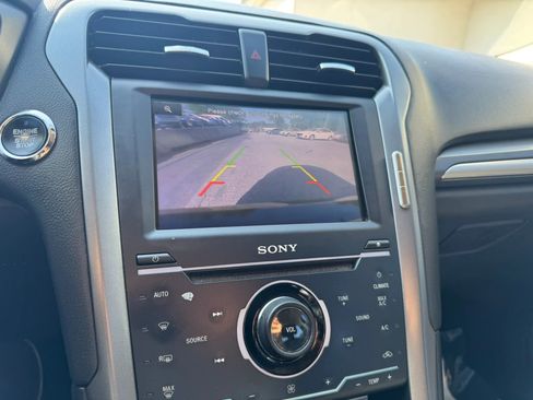 Used 2013 Ford Fusion Titanium FWD image 17