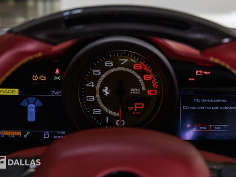 Used 2017 Ferrari 488 GTB RWD image 31