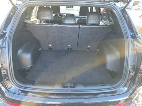 Used 2024 Jeep Compass Trailhawk image 10