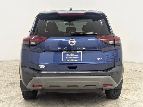 Used 2021 Nissan Rogue SV w/ Premium Package image 9