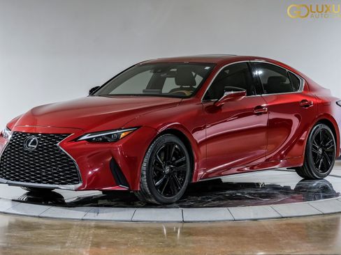 Used 2024 Lexus IS 300 300 w/ Comfort Package image 8